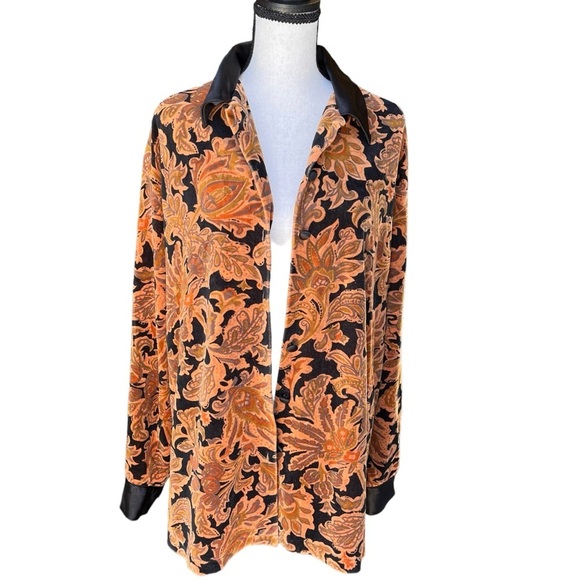 Liz Claiborne Tops - Rare Vintage 90s  Liz Sport Velvet Floral oversized top size Xlarge